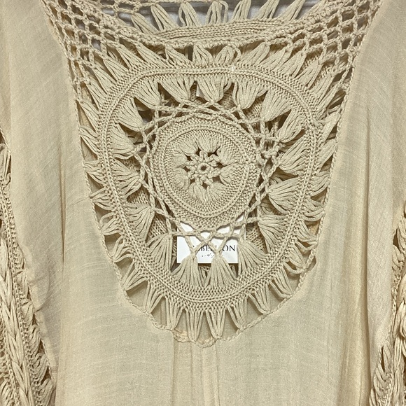 NWT Rebellion large Cream Crochet Blouse - Picture 5 of 11